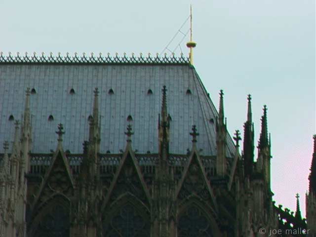 1-cologne010